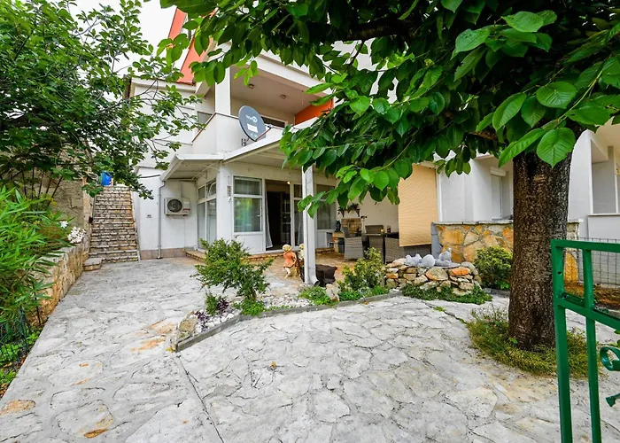 Lido Apartment