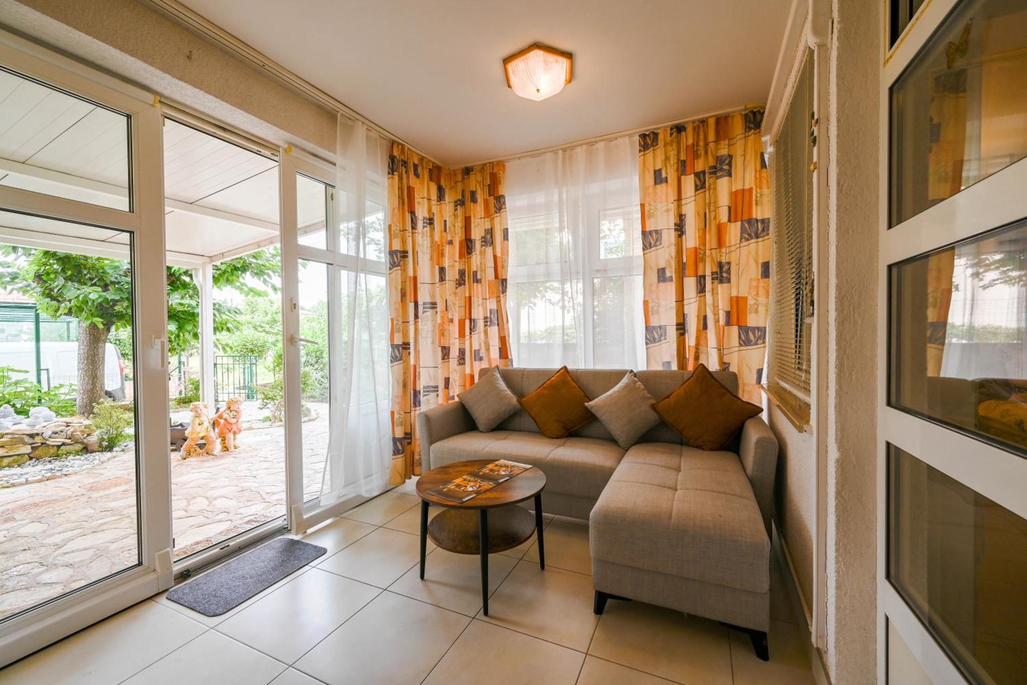 Lido Apartment *