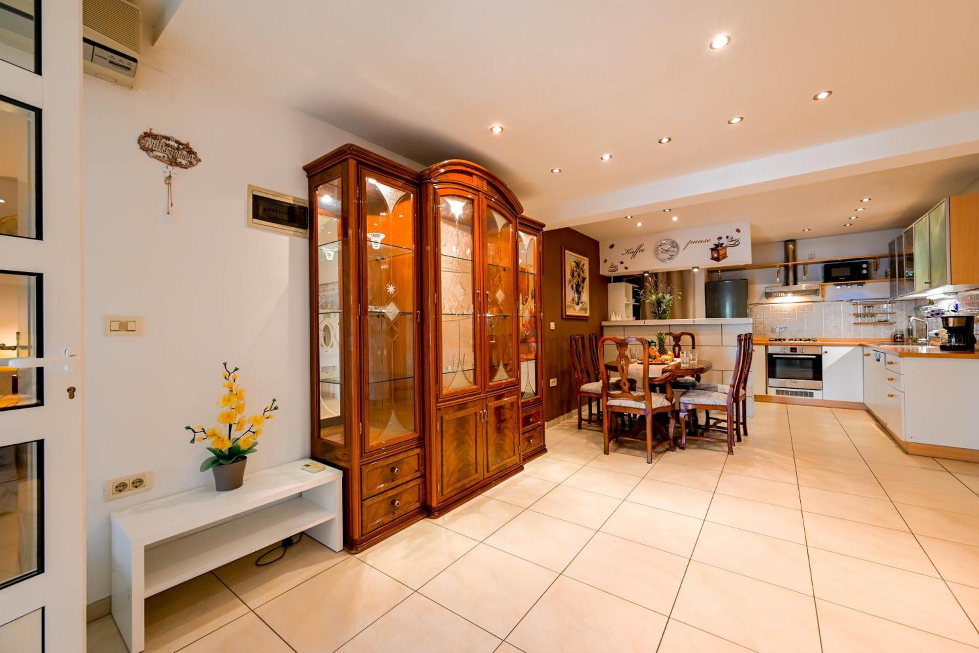 Lido Apartment *