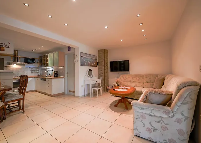 Lido Apartment